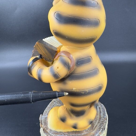 Vintage Resin Tiger Musician Playing the Accordion Harmonica Decorative Figurine - Picture 6 of 11